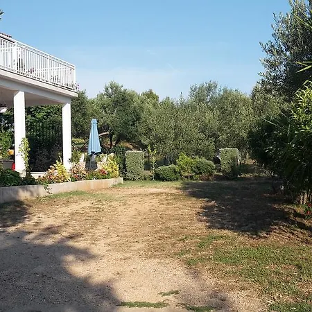 Viganj 13241a * Trstenik (Dubrovnik-Neretva)